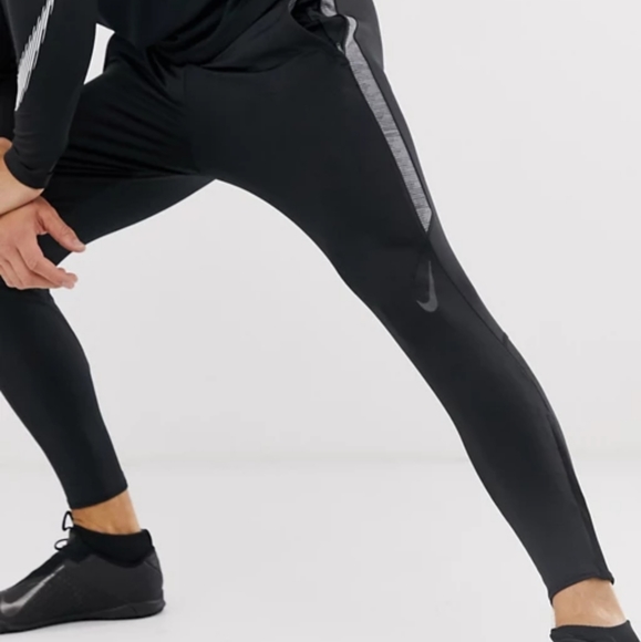Nike Soccer Strike Tapered Sweatpants / Joggers - Picture 3 of 9